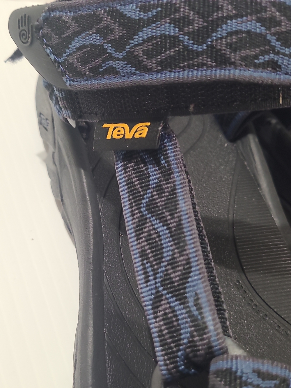 Teva Black sandals with navy patterned straps #1093379 - Picture 5 of 9